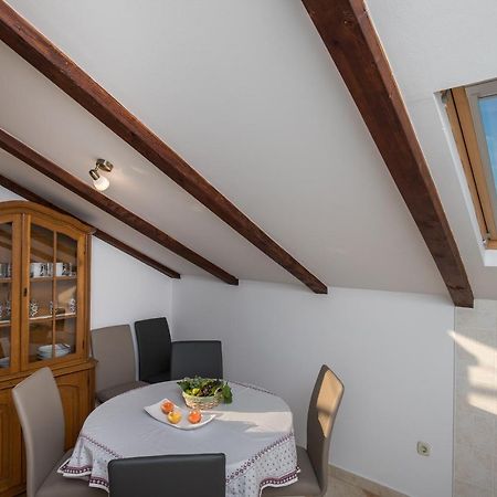 Apartment Zora Čilipi エクステリア 写真